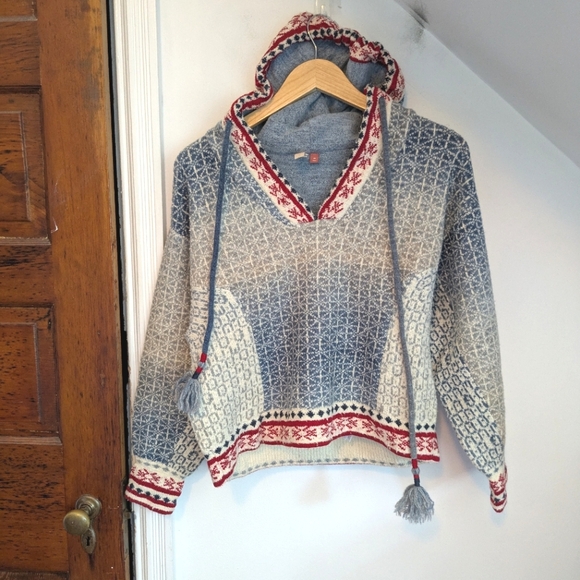 Anthropologie Sweaters - ANTHROPOLOGIE Pilcro Blue White Nordic Abstract Print Hoodie Sweater Size XS